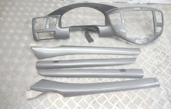 Mazda MPV II LW Interior decorative trim set LC62G0421