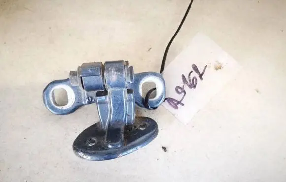 Volvo V50 Rear door lower hinge 30784893