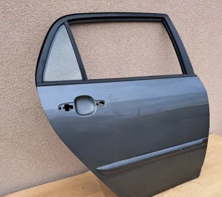 Toyota Corolla E120 E130 Rear door