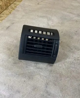Volkswagen Fox Dashboard side air vent grill/cover trim 5Z0819703