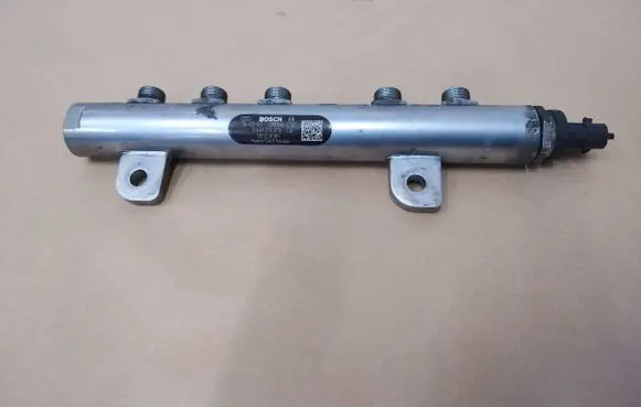 Maserati Ghibli Fuel main line pipe 0445216050 35032008F