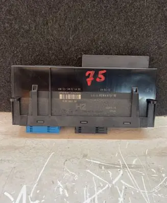 BMW 3 E90 E91 Comfort/convenience module 9264573 10681810