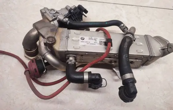 BMW 5 G30 G31 EGR valve cooler 11718570655 8570655