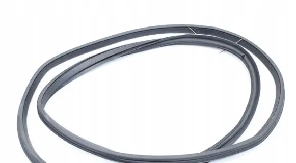 BMW M3 Rubber seal tailgate window/glass 8497196