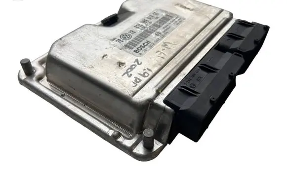 Volkswagen PASSAT B5 Engine control unit/module 038906019GS 28SA5627 0281010940