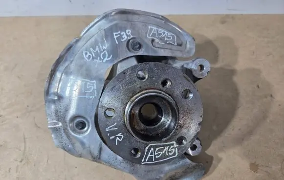BMW X2 F39 Front wheel hub spindle knuckle 6876645