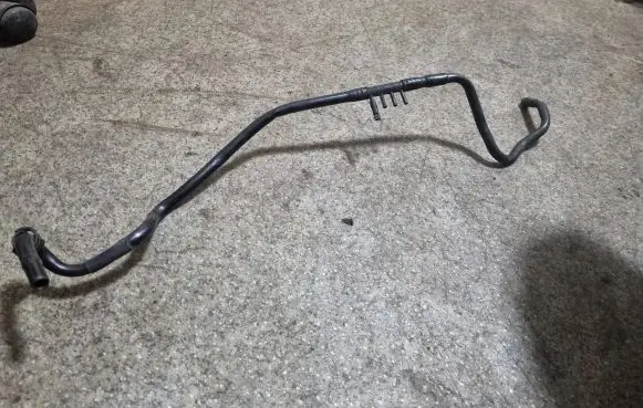 BMW 5 E39 Vacuum line/pipe/hose 7785449