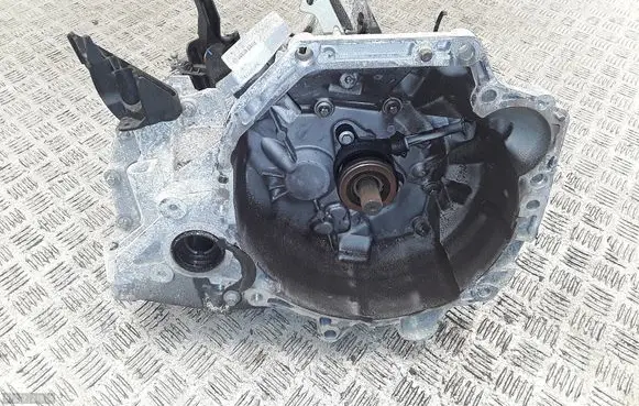 Renault Sandero II Manual 5 speed gearbox JH3398