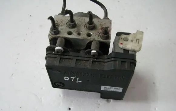Mitsubishi Outlander ABS Pump MN102311