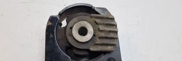 Toyota RAV 4 (XA30) Gearbox mount