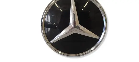 Mercedes-Benz GLE (W166 - C292) Manufacturer badge logo/emblem A0008880111