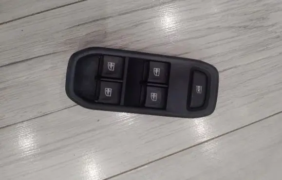 Dacia Duster II Electric window control switch 254113300r
