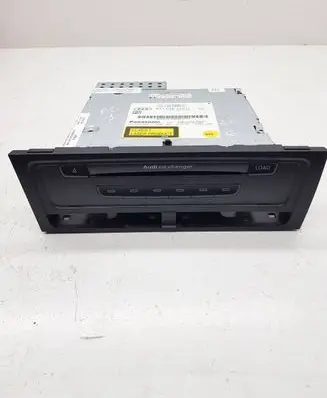 Audi A5 8T 8F CD/DVD changer 8T1035110C