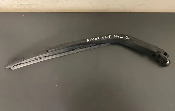 Nissan Note (E11) Rear wiper blade arm 39873