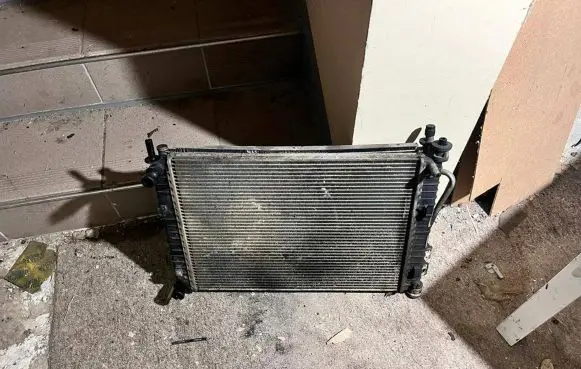 Ford Fiesta Coolant radiator 2S6H8005AD 0114A 2S6H8C342AF