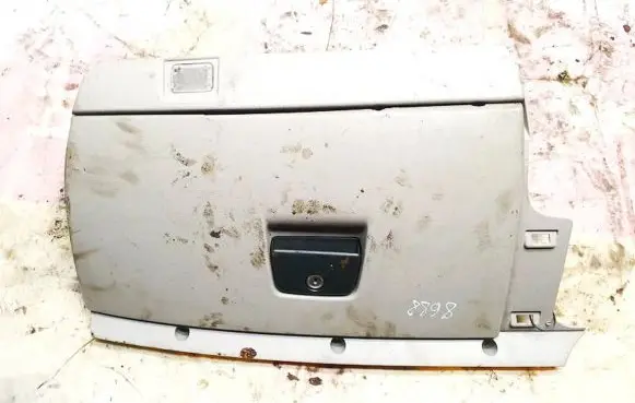 Volvo V50 Glove box 8626141