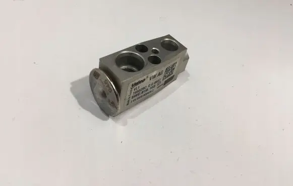 Air conditioning (A/C) expansion valve