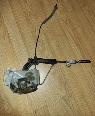 Honda Accord Front door lock 72139SDAA000 4A26SEARH