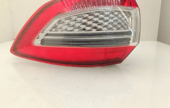 Ford Mondeo MK IV Rear/tail lights BS7113404B 0374D BFZEL