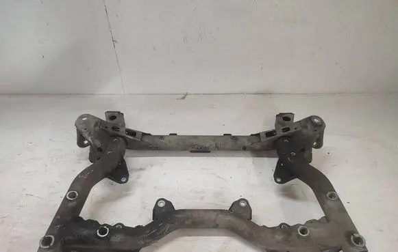 Mercedes-Benz E W212 Front subframe A2186280157