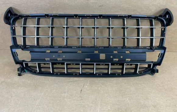 Peugeot 3008 I Front bumper upper radiator grill 4076510 742287