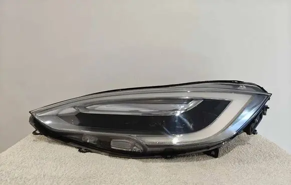 Tesla Model S Headlight/headlamp 105357200C 00203442 06133149