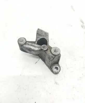 Mercedes-Benz C W203 Engine mounting bracket A6110782541