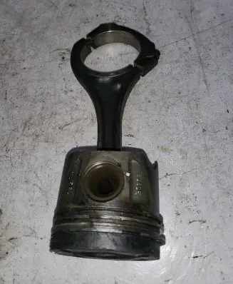 Jeep Grand Cherokee (WK) Piston with connecting rod 8340E