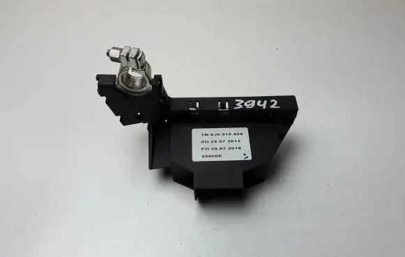 Audi A4 S4 B8 8K Positive cable (battery) 8J0915459