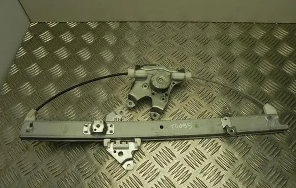 Renault Koleos I Rear door window regulator with motor 82700JYRR T4095