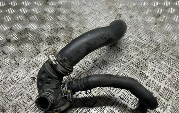 Mazda 3 III Intercooler hose/pipe s55413225