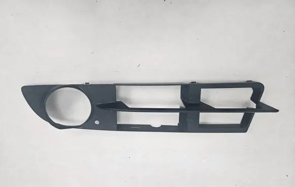 BMW 5 E60 E61 Front bumper lower grill 7131639