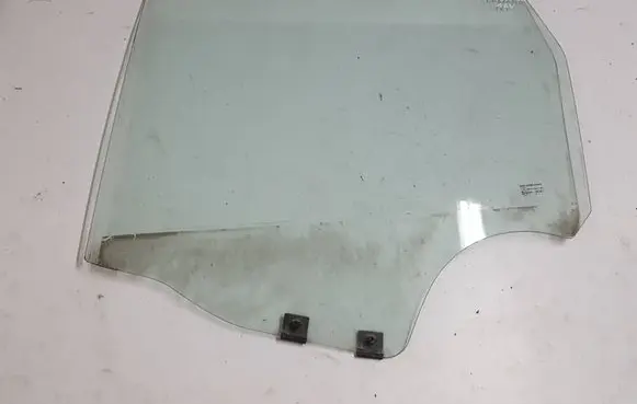 Dacia Duster Rear door window glass 