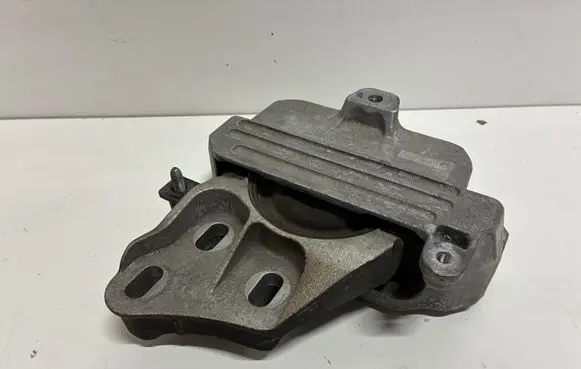 Mercedes-Benz A W177 Gearbox mount A2472400017