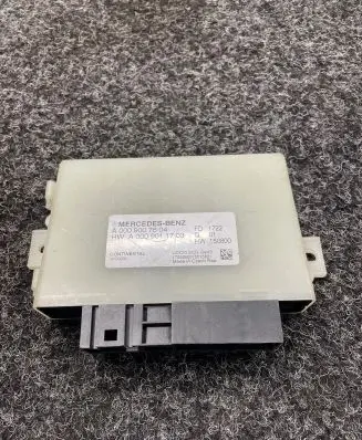 Mercedes-Benz E W213 Reducing agents exhaust control unit A0009007604