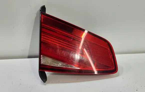 Volkswagen PASSAT B8 Tailgate rear/tail lights
