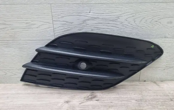 Mercedes-Benz CLA C118 X118 Front bumper lower grill A1188854401