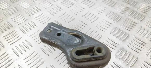 Opel Zafira B Radiator mount bracket 13153539