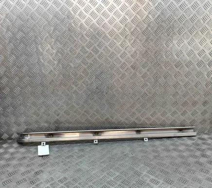 Volkswagen Transporter - Caravelle T6 Sliding door upper roller guide/hinge 7H3843872AA