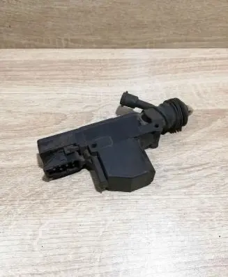 BMW 5 E34 Fuel tank cap lock motor 1389071
