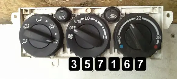Toyota Avensis T220 Climate control unit 55900-05090