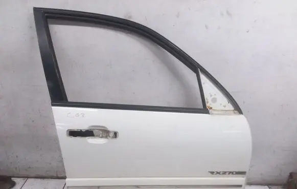 SsangYong Rexton Front door