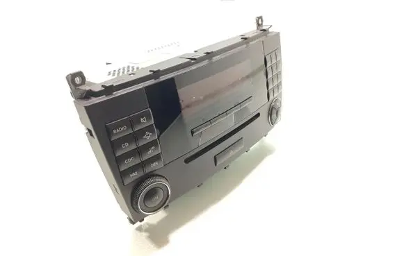 Mercedes-Benz C W203 Radio/CD/DVD/GPS head unit A2038705089