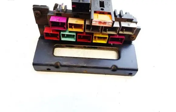 Volkswagen Transporter - Caravelle T5 Fuse box set 8a0937530