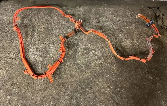 BMW X6 E71 High voltage cable 9181193