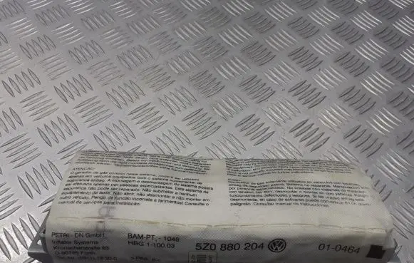Volkswagen Fox Passenger airbag 5Z0880204