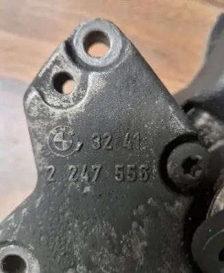 BMW 3 E46 Power steering pump 2247556 3241