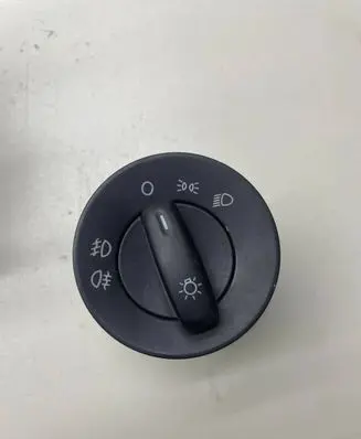 Skoda Octavia Mk2 (1Z) Light switch 74850047000 94162