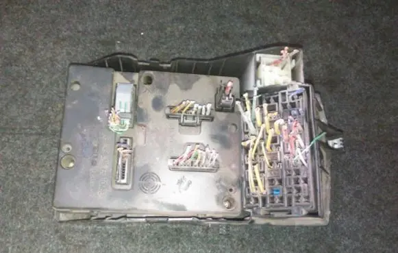 Fuse box set