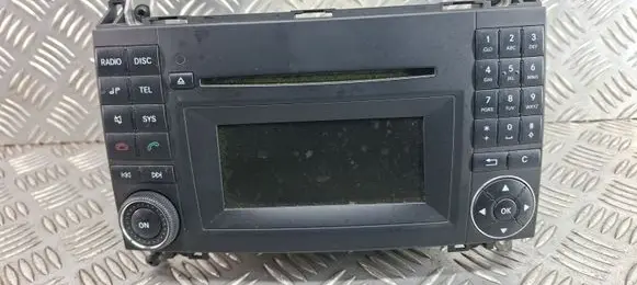 Mercedes-Benz Sprinter W906 Radio/CD/DVD/GPS head unit A1699002000